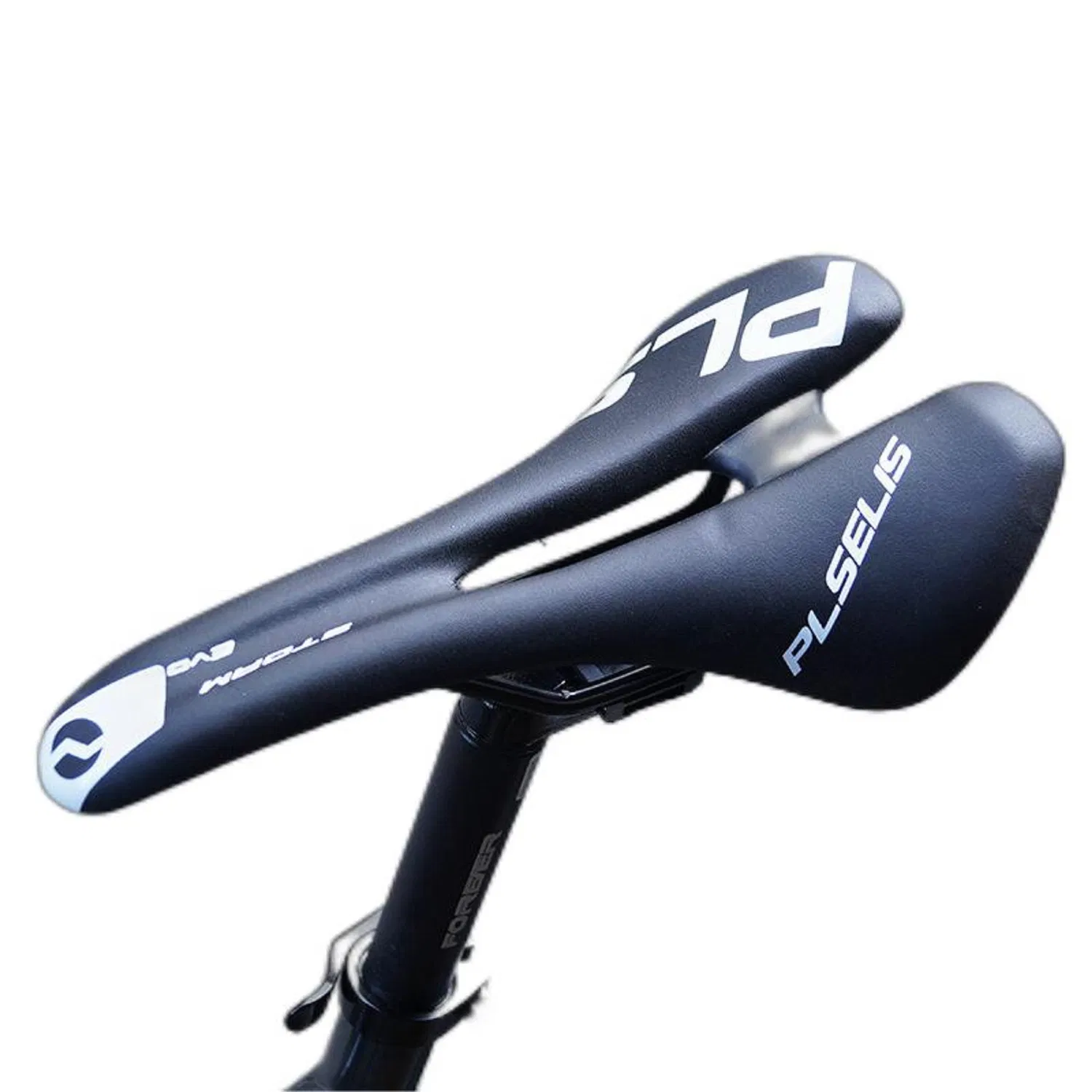 Hot Selling Full Carbon Lightweight Hollow Breathable Mountain Bike Saddle